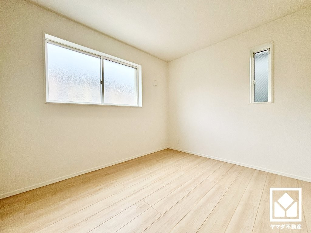 尼崎市高田町第1の外観|全居室にクローゼットがございますので、お部屋の広さを最大限に活用できます。