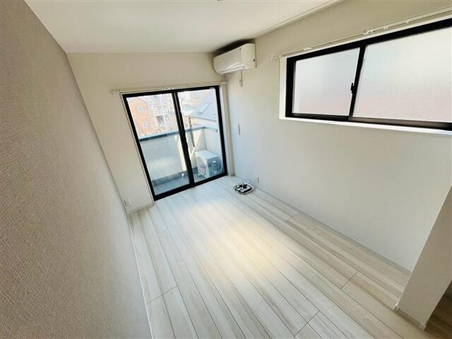 ※室内写真別号室参照