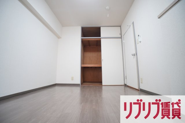 クリーンホーム千葉の洋室