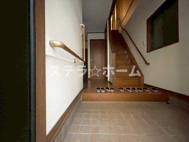 新森6 中古戸建の玄関|きれいな玄関です