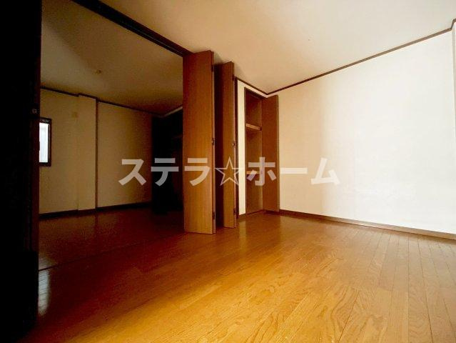 新森6 中古戸建の洋室|スタンダードな洋室です