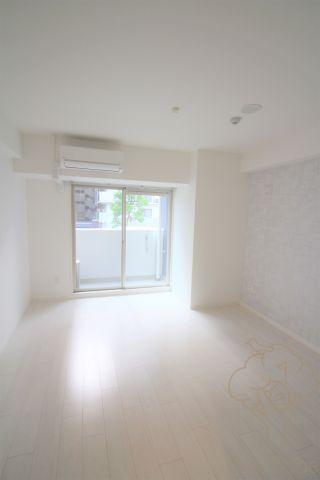 R SQUARE東天満の内装