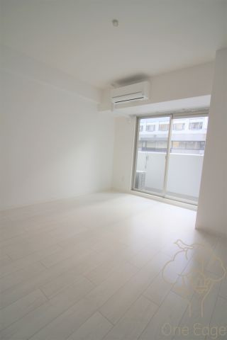 R SQUARE東天満の内装