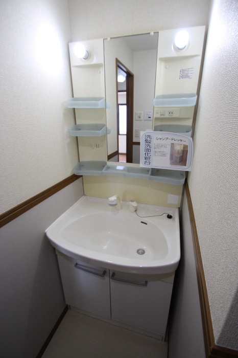 セジュール今　Ｃの洗面所