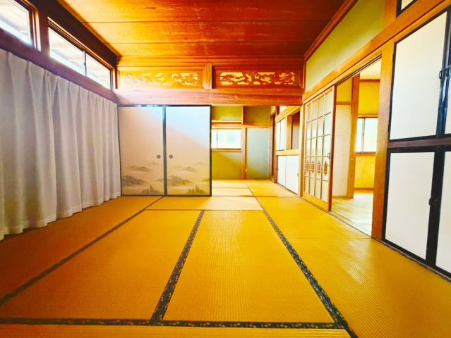 かすみがうら下稲吉の古家有。店舗付き中古住宅の和室