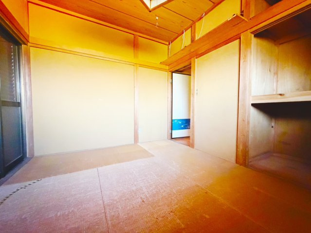 かすみがうら下稲吉の古家有。店舗付き中古住宅の和室