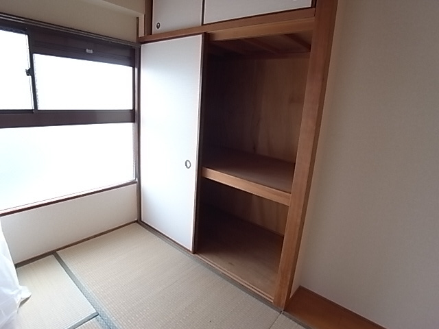 ハイツ甲南の収納