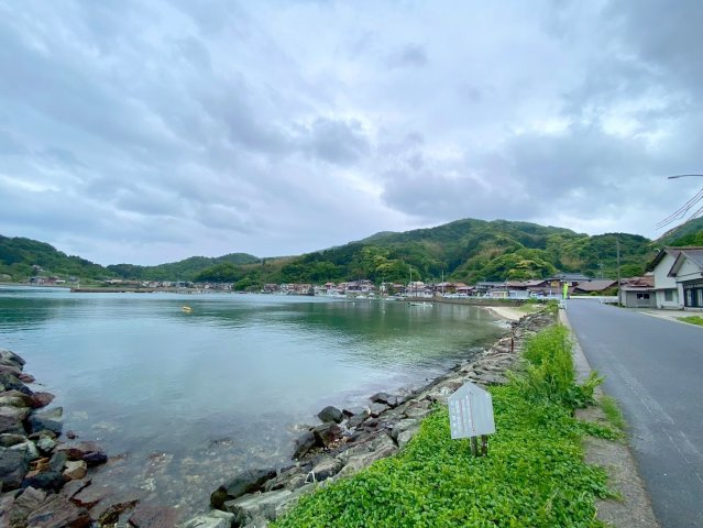 美保関町片江中古戸建の周辺|片江漁港まで徒歩約3分の道のりになります。