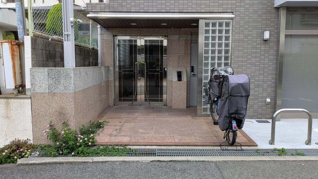 マジェスティ御影のエントランス