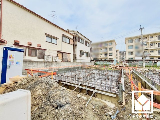 尼崎市高田町第1の外観|全居室断熱性の高いペアガラスを採用。冷暖房効率を高めながら、心地よく落ち着いた暮らしをサポートします。