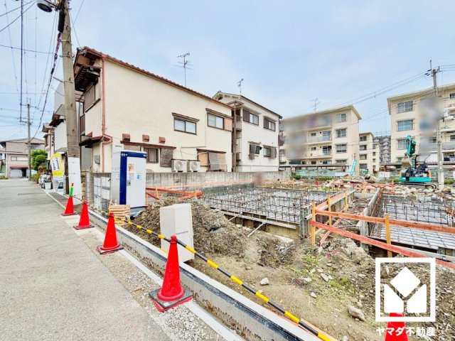尼崎市高田町第1の前面道路含む現地写真|阪急神戸本線「園田」駅まで徒歩19分、JR東西線「加島」駅まで徒歩29分の立地。