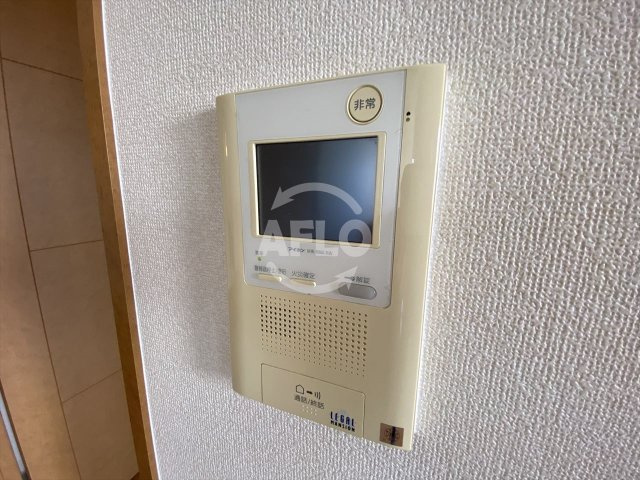 リーガルタワー大阪のセキュリティ|リーガルタワー大阪　TVモニター付きインターホン