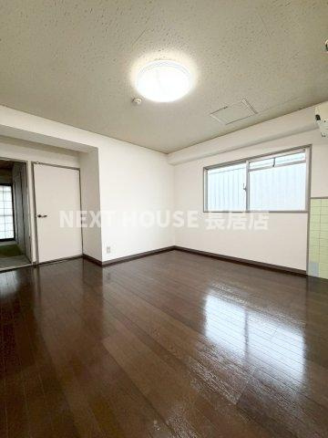 第二町田マンションの洋室