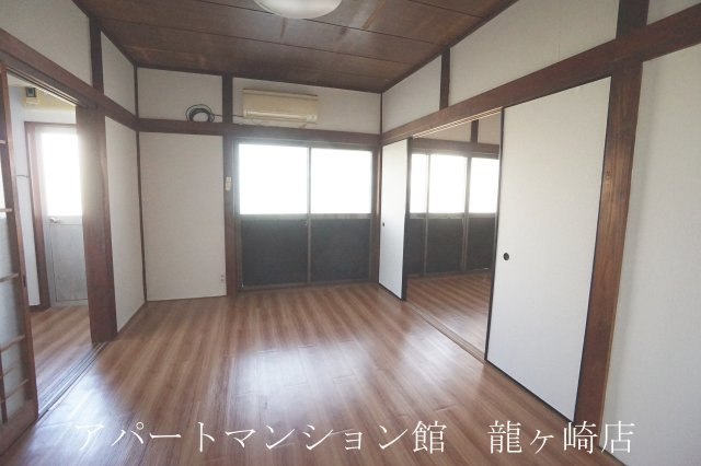 川原代A邸の居間・リビング