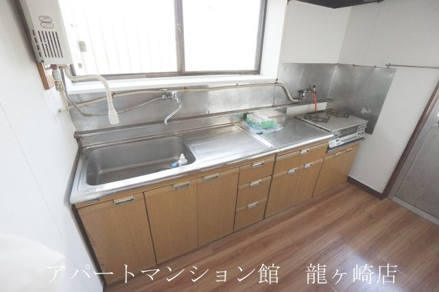 川原代A邸のキッチン