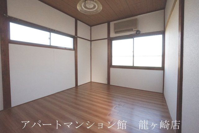 川原代A邸の寝室|２F