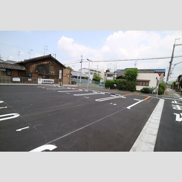 パークサイド金岡の駐車場