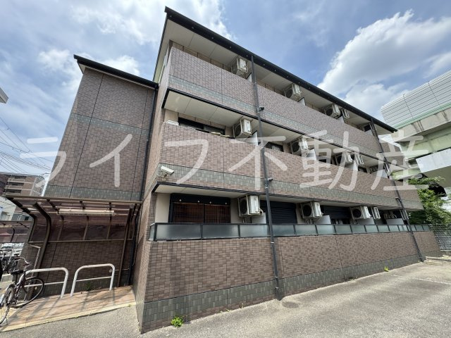 ハイウッズナガタ