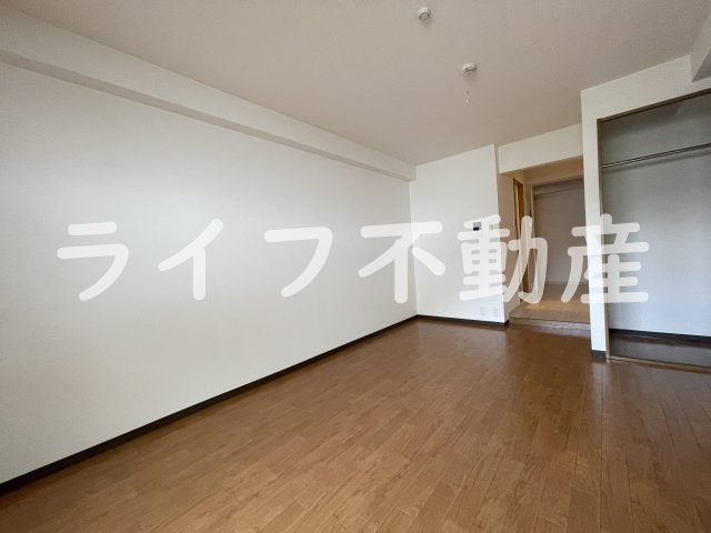 ハイウッズナガタの居間・リビング|居間です