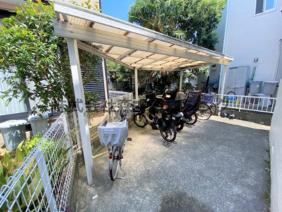 【その他共用部分】 | 　ドミシル谷辻 | 駐輪場です