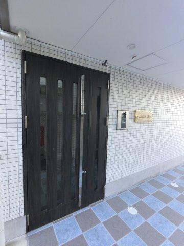 FOREST M24 のエントランス