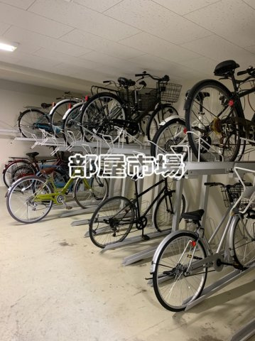 FCプレミール竜泉のその他共用部分|駐輪場