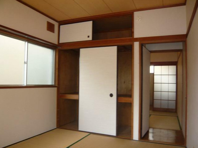 窪田アパートの収納