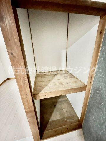 藤田町4丁目貸家の収納