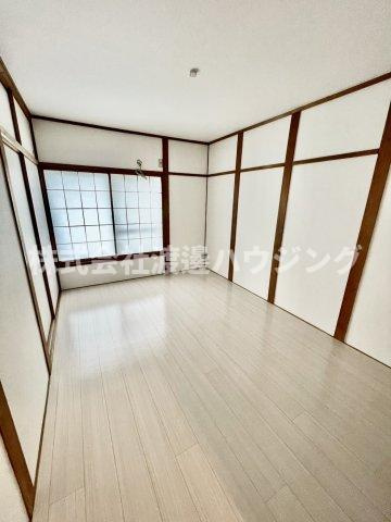 藤田町4丁目貸家の寝室