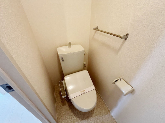 グラッツェのトイレ|温水洗浄暖房便座