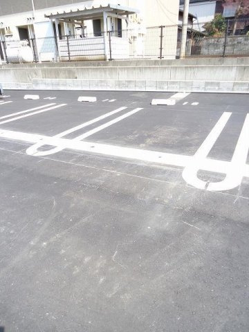 セレーナ　ミミ　Ⅰの駐車場