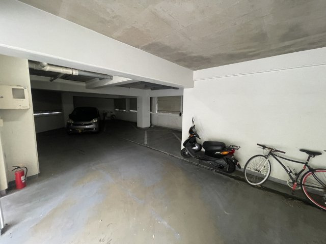 サンシャイン赤崎の駐車場