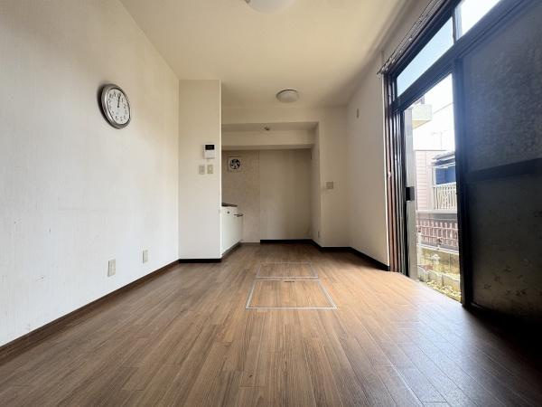 【居間・リビング】 | 明石市魚住町西岡　中古戸建