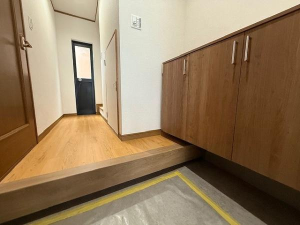 【玄関】 | 守口市大久保町3丁目　中古戸建