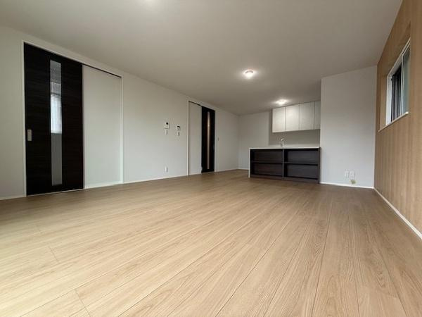 【居間・リビング】 | 守口市西郷通1丁目　新築戸建