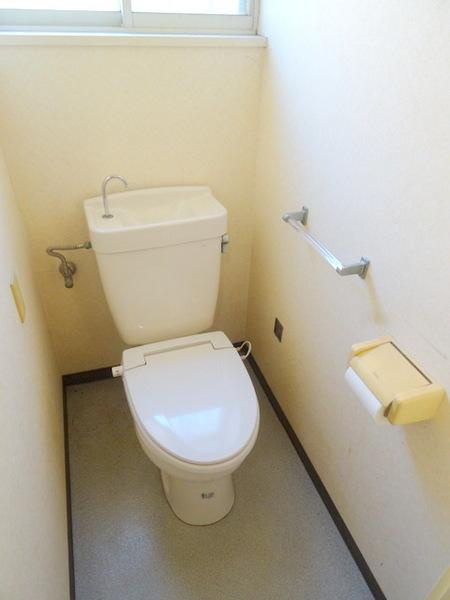 小林西１丁目貸家のトイレ|★１階のトイレ★