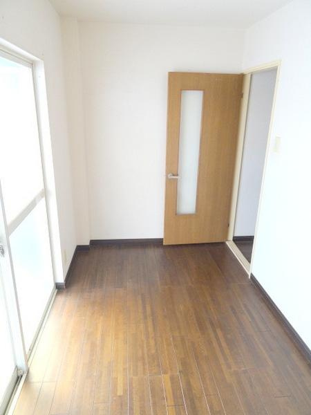 小林西１丁目貸家の洋室|★明るいお部屋です★