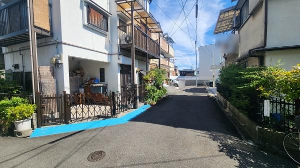 【前面道路含む現地写真】