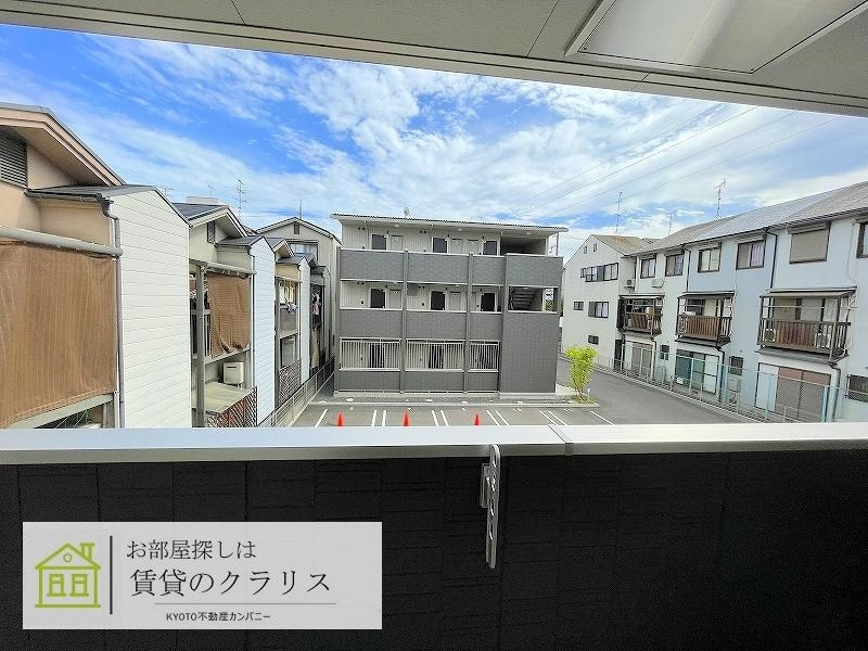 アリビオ向日町A棟の駐車場