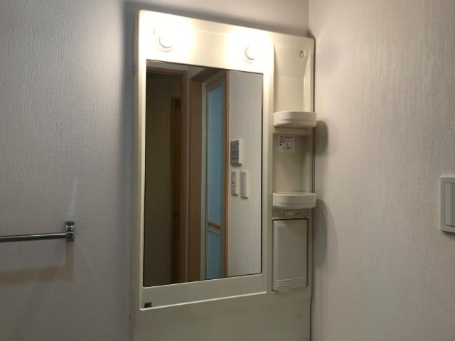 エスパートヴィルの内装|洗面ミラーキャビネット