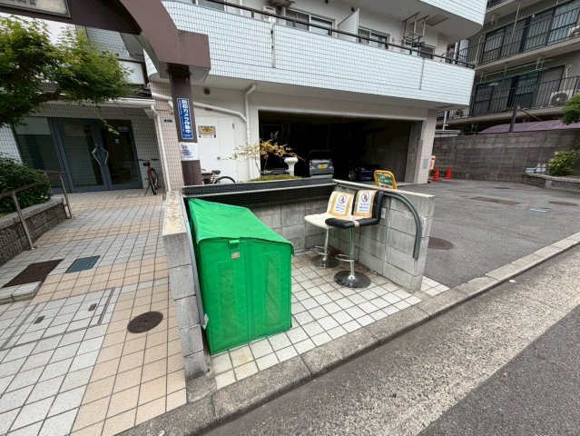 サンパレス21尼崎2のロビー
