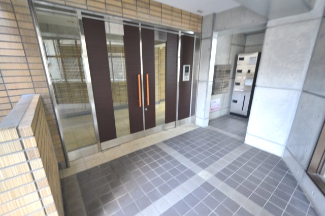 ソリオ北園田のエントランス