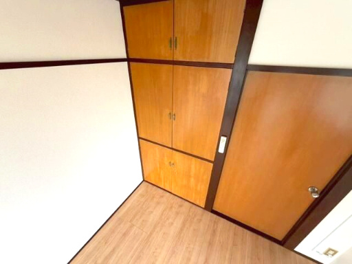 足立区中央本町１丁目の賃貸マンションの内装