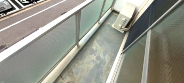 足立区中央本町１丁目の賃貸マンションのバルコニー
