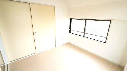 草加市遊馬町の賃貸マンションの寝室