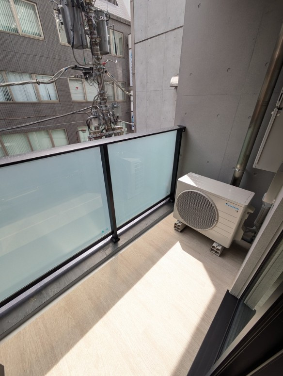 千代田区神田神保町１丁目の賃貸マンションのバルコニー