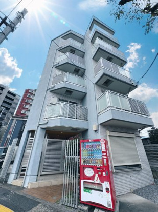 b’ CASA Aoto