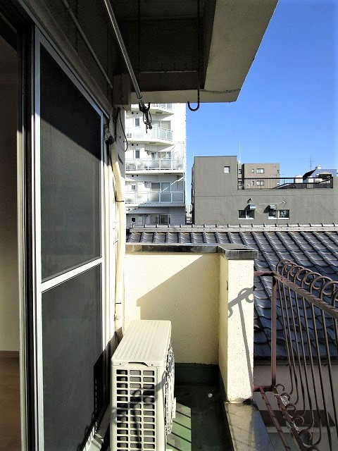 丸芦マンションのバルコニー
