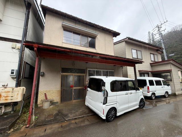 2026/4/21新規　戸建　高山市江名子町　370万の外観