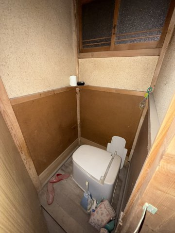 2026/4/21新規　戸建　高山市江名子町　370万のトイレ